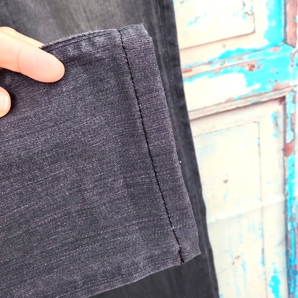 Hudson Jeans Tilda MIdrise Straight - Picture 3 of 8